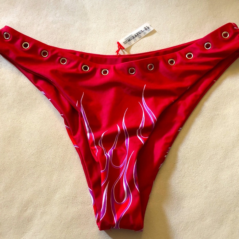 🔥4 For $20 SALE ‼️Zaful Red Flame Bikini Bottoms NWOT!